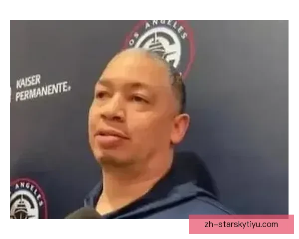 超级碗之夜泰伦卢偏爱无骨鸡翅